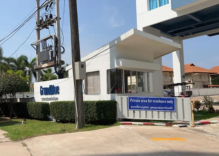 Grandblue Condominium#702 Seaview Topfloor Maephim Rayong