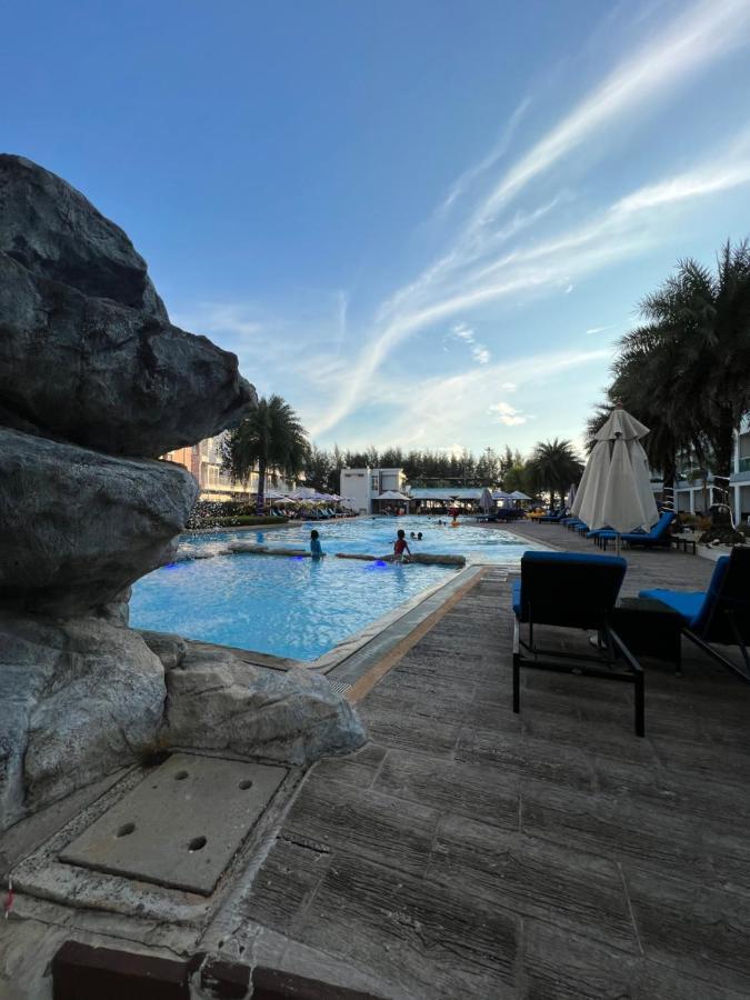 Grandblue Condominium#702 Seaview Topfloor Maephim Rayong