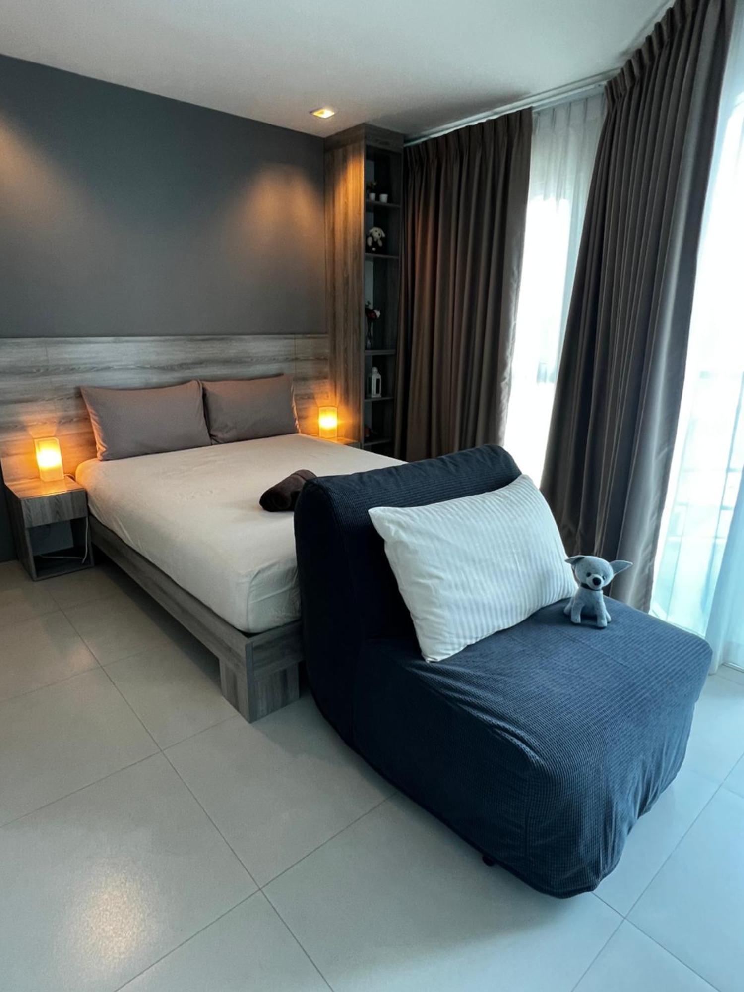 Grandblue Condominium#702 Seaview Topfloor Maephim Rayong