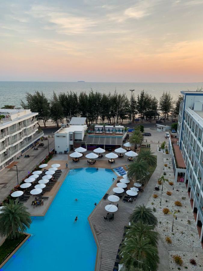 Apartment Grandblue Condominium#702 Seaview Topfloor Maephim Rayong Mae Phim