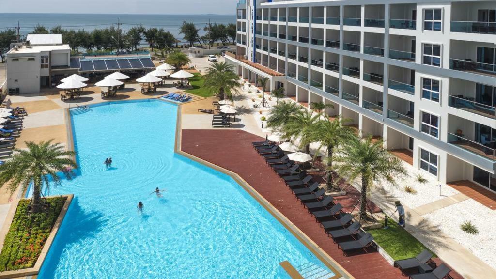 Grandblue Condominium#702 Seaview Topfloor Maephim Rayong Apartment *